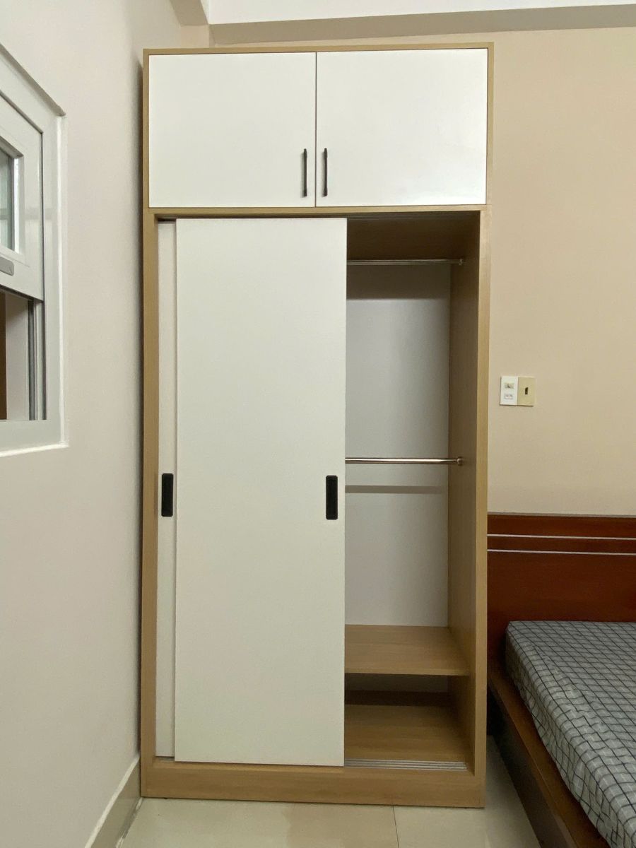 tủ quần áo cửa lùa